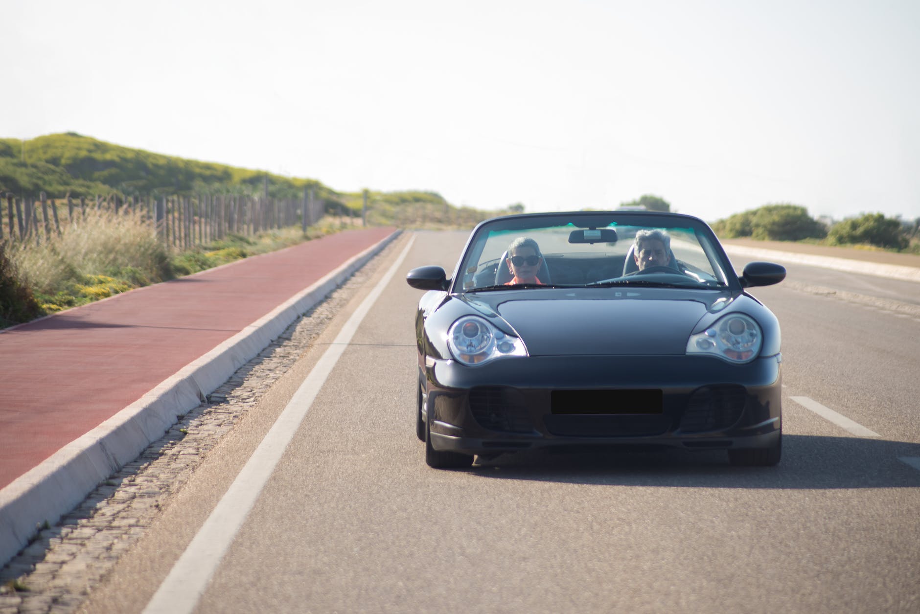 Anche le auto ferme devono pagare l’assicurazione