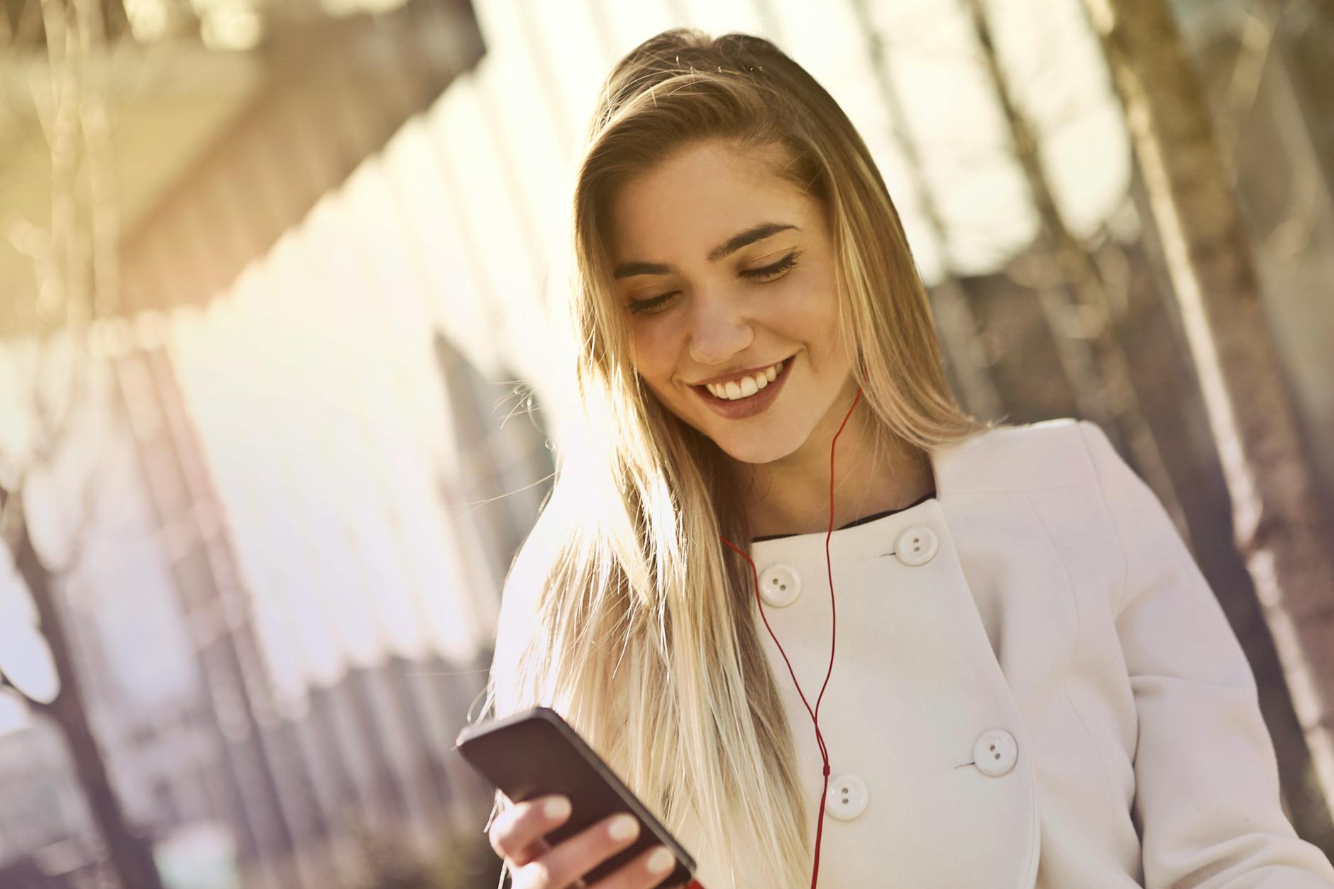 Come telefonare e navigare dall’estero senza spendere una fortuna