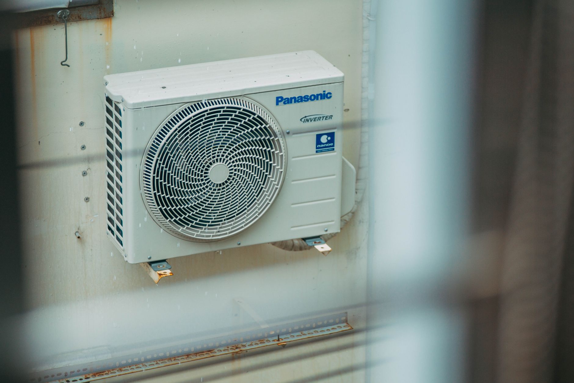 Proteggersi dal caldo: dal ventilatore al condizionatore